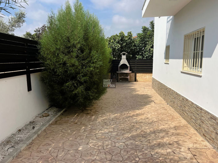 Image No.24-3 Bed House for sale