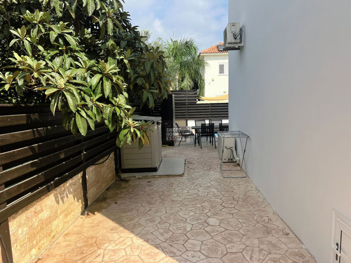 Image No.25-3 Bed House for sale