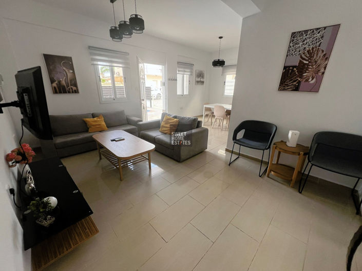 Image No.4-3 Bed House for sale