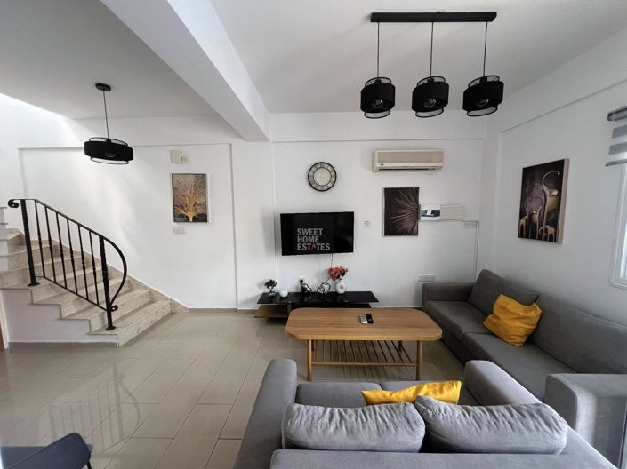 Image No.7-3 Bed House for sale