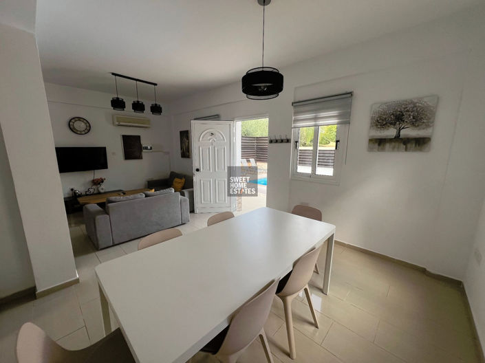 Image No.9-3 Bed House for sale