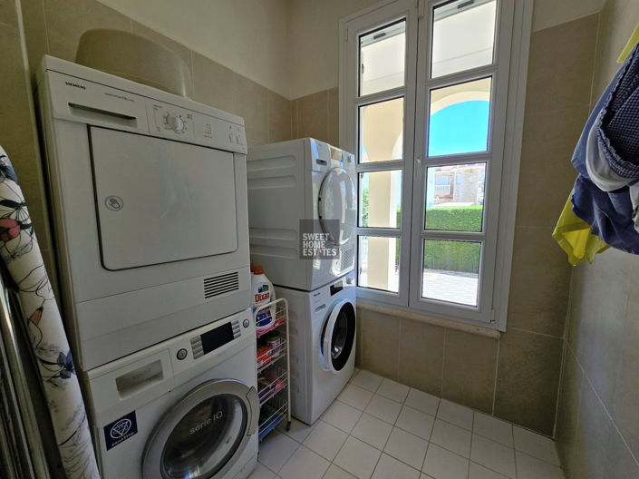 Image No.20-4 Bed House for sale