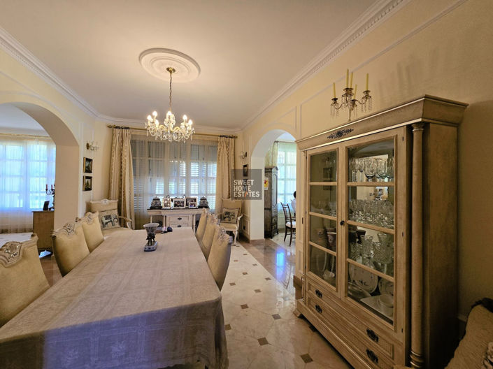 Image No.9-4 Bed House for sale