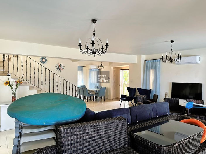 Image No.10-4 Bed House for sale