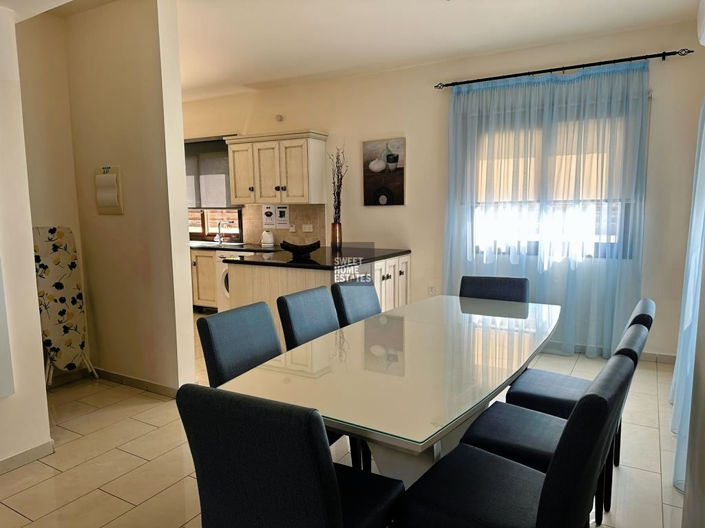 Image No.11-4 Bed House for sale