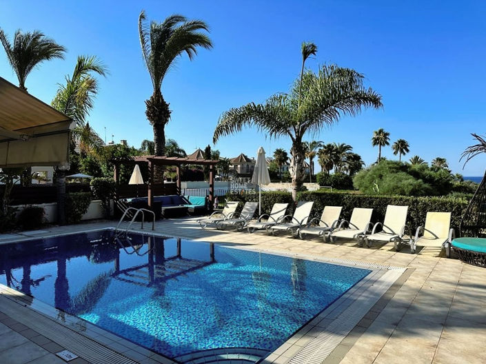 Image No.16-4 Bed House for sale