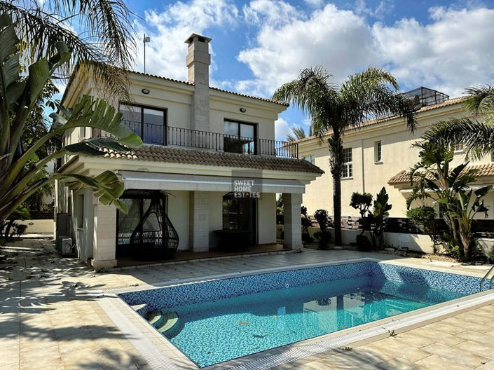 Image No.20-4 Bed House for sale