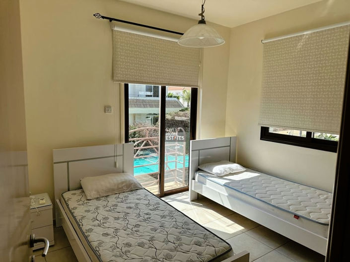 Image No.22-4 Bed House for sale