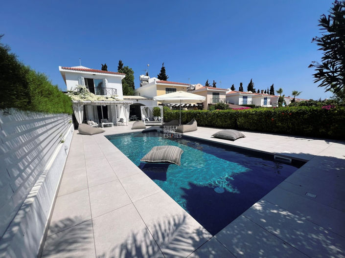 Image No.1-3 Bed House for sale