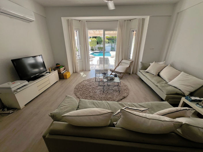 Image No.12-3 Bed House for sale