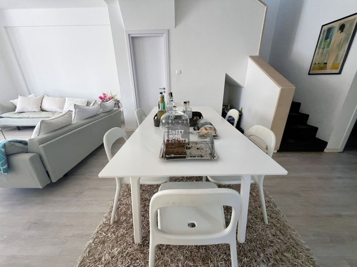 Image No.20-3 Bed House for sale