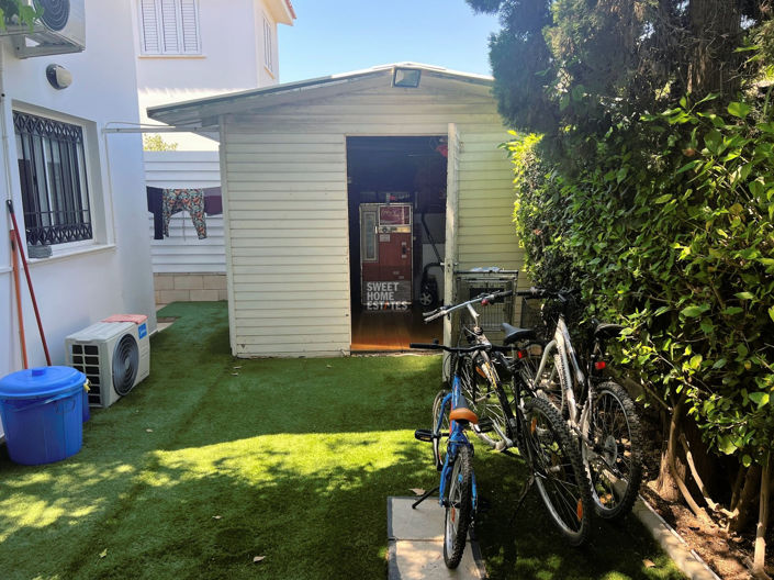 Image No.43-3 Bed House for sale