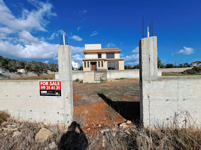 Image No.2-Maison de 4 chambres à vendre à Ayia Napa