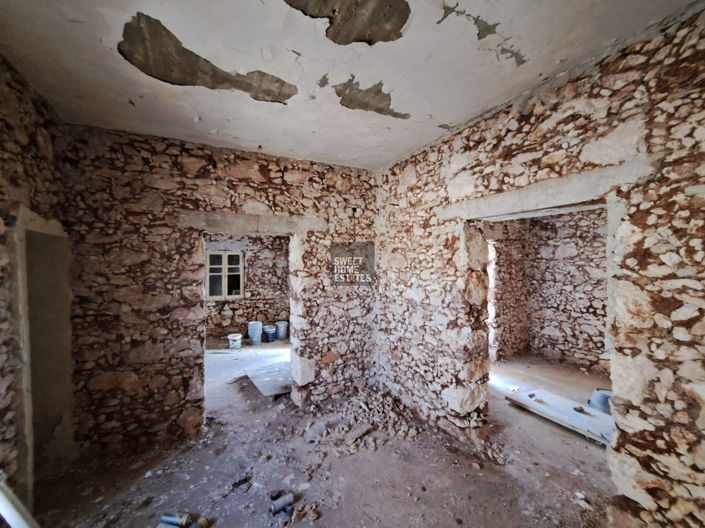 Image No.10-2 Bed House for sale