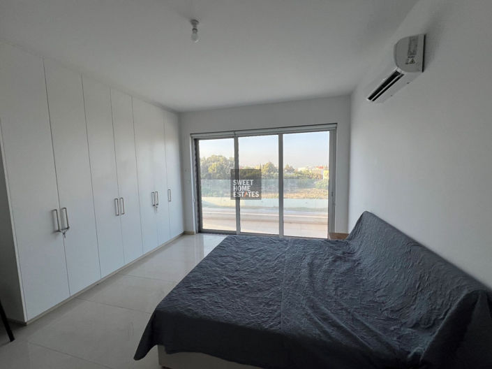 Image No.10-4 Bed House for sale