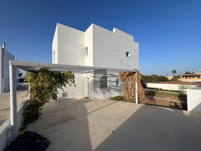 Image No.25-4 Bed House for sale