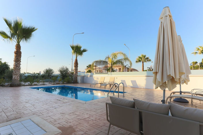 Image No.20-3 Bed House for sale