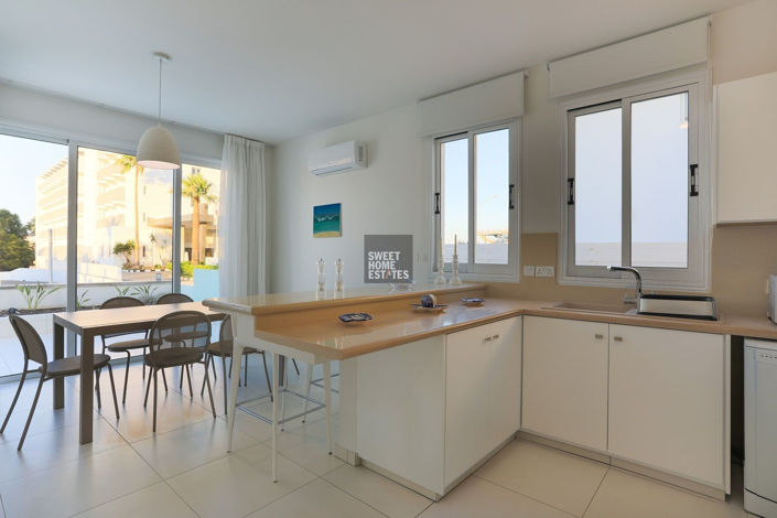 Image No.9-3 Bed House for sale