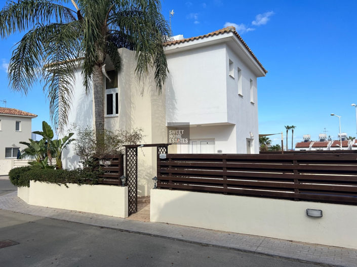 Image No.1-3 Bed House for sale