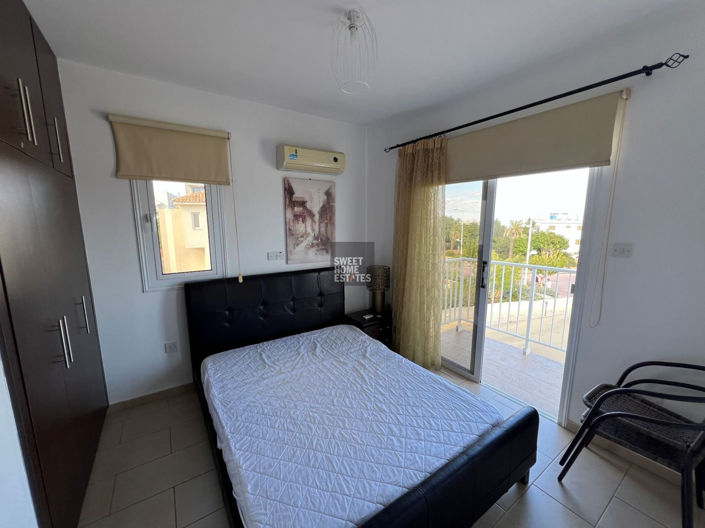 Image No.10-3 Bed House for sale