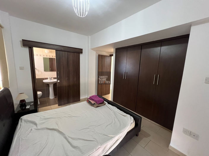 Image No.11-3 Bed House for sale