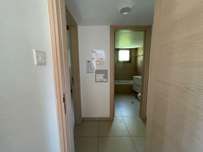 Image No.11-2 Bed House for sale