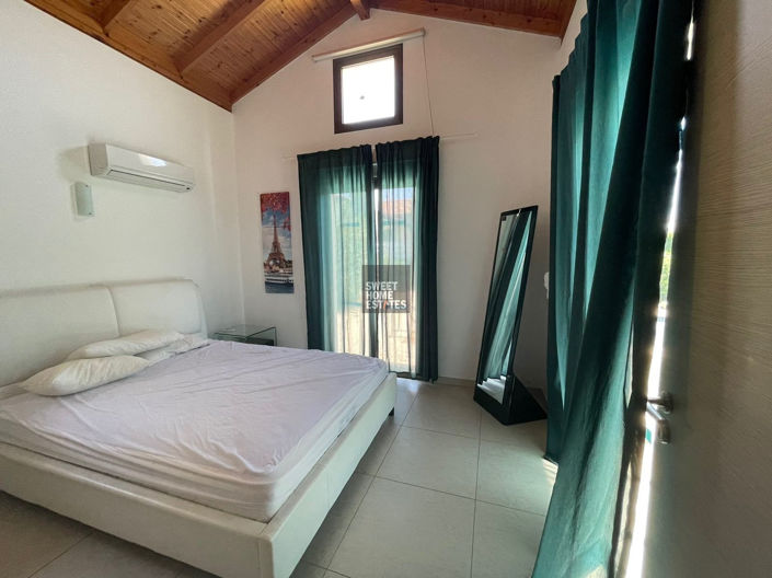 Image No.25-2 Bed House for sale