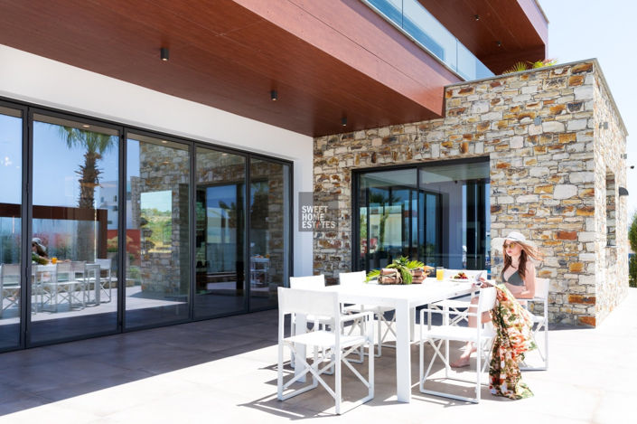 Image No.11-3 Bed House for sale