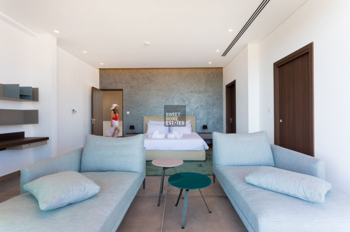 Image No.17-3 Bed House for sale