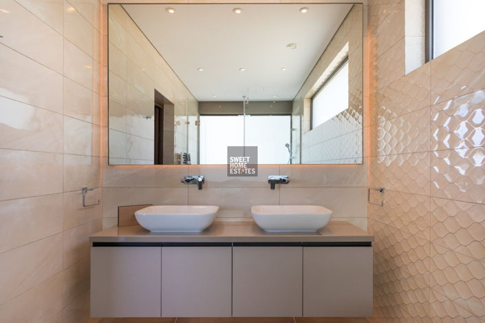 Image No.19-3 Bed House for sale