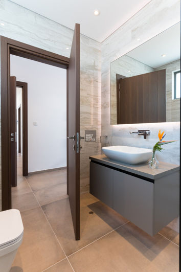 Image No.21-3 Bed House for sale