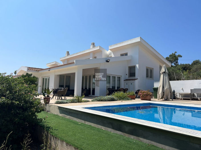 Image No.2-6 Bed House for sale