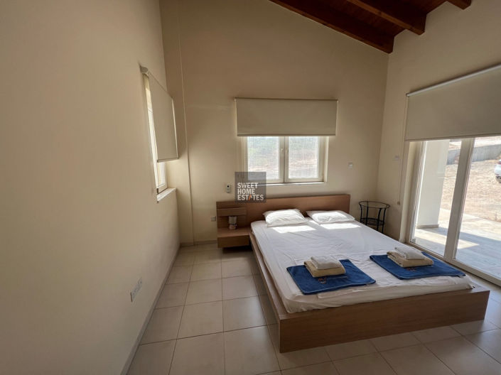 Image No.21-6 Bed House for sale