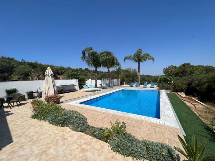 Image No.34-6 Bed House for sale