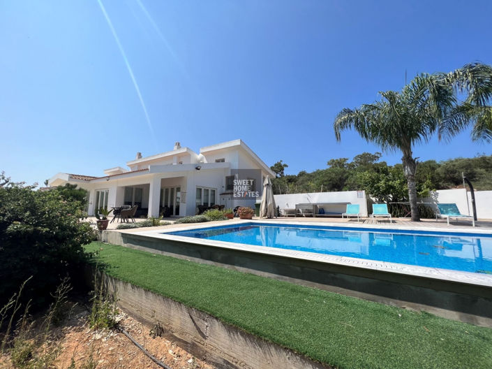 Image No.35-6 Bed House for sale