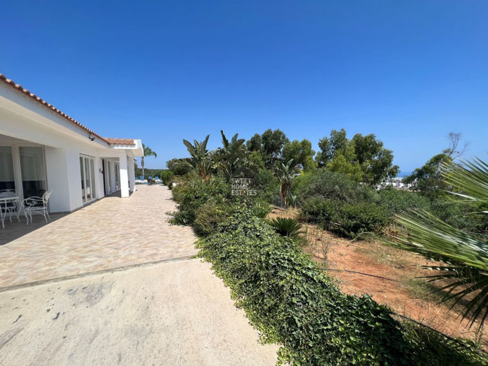 Image No.42-6 Bed House for sale