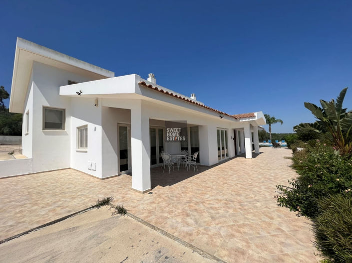 Image No.43-6 Bed House for sale