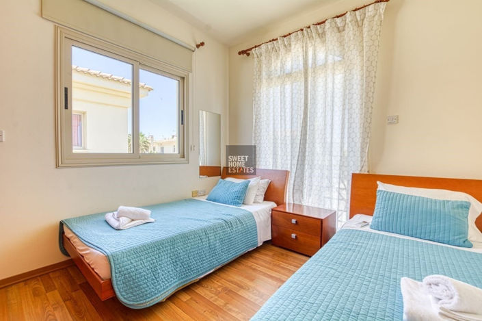 Image No.14-3 Bed House for sale