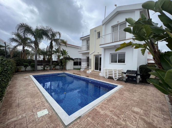 Image No.1-3 Bed House for sale