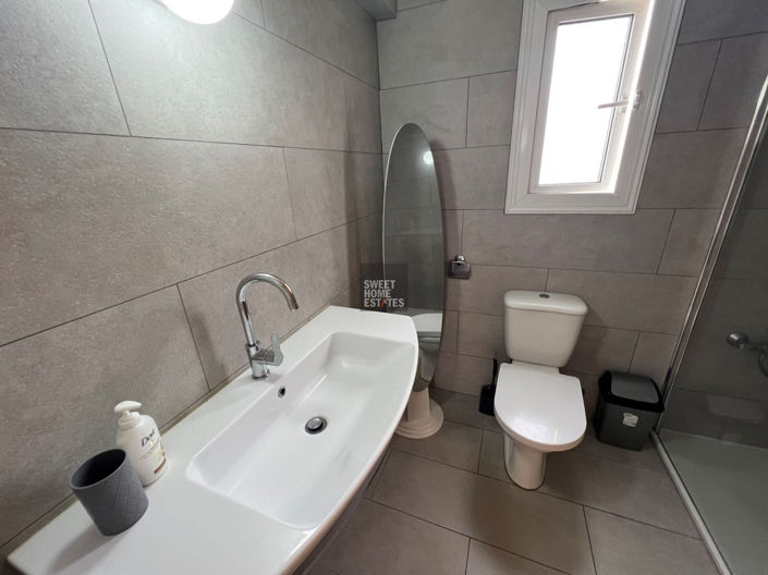 Image No.14-3 Bed House for sale