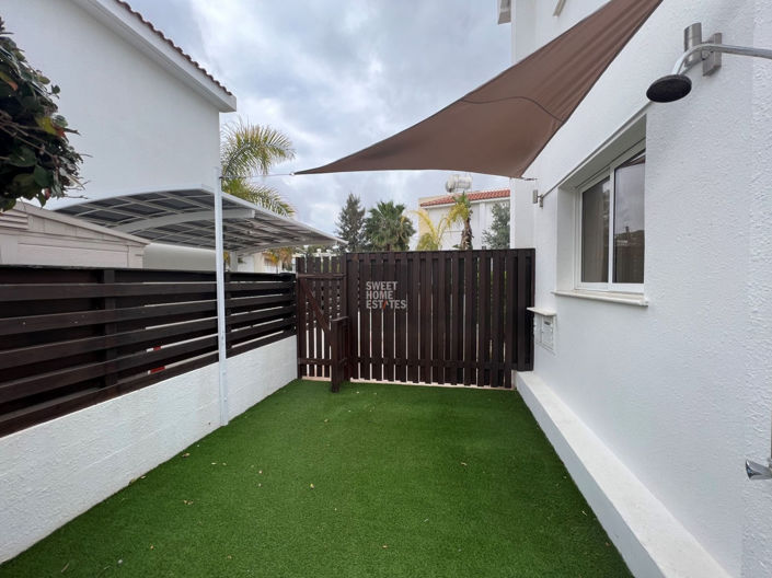 Image No.18-3 Bed House for sale