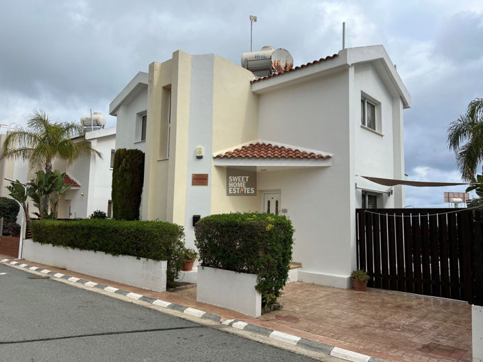 Image No.2-3 Bed House for sale