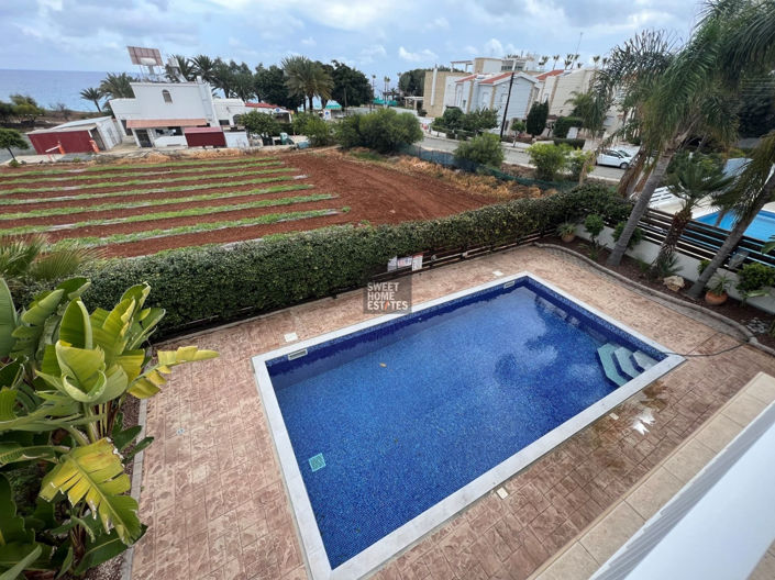 Image No.21-3 Bed House for sale