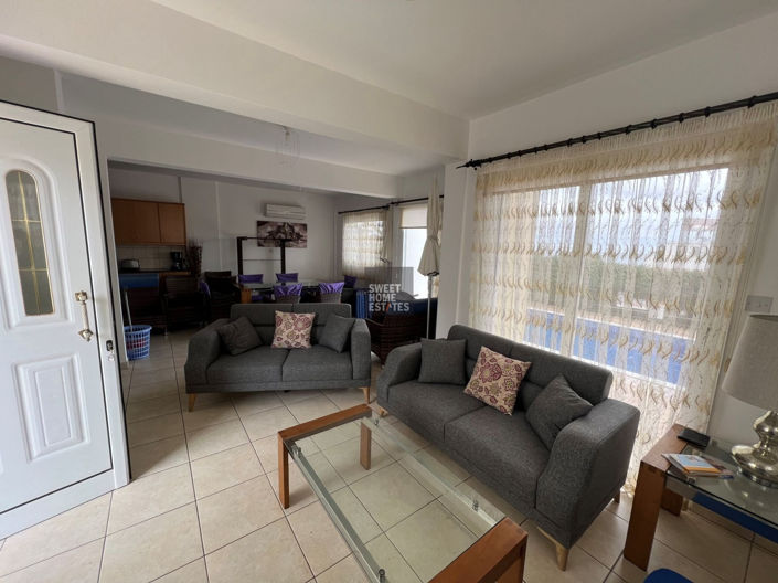 Image No.6-3 Bed House for sale