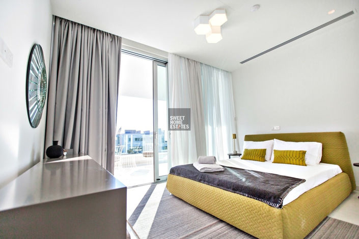 Image No.18-4 Bed House for sale