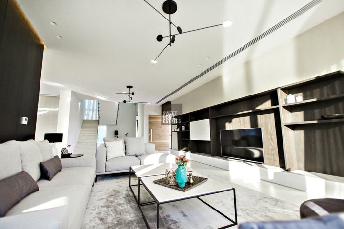 Image No.30-4 Bed House for sale