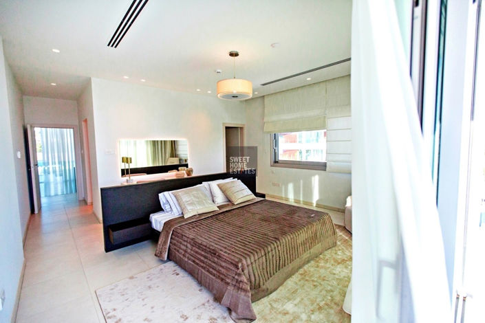 Image No.41-4 Bed House for sale