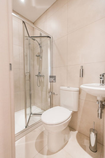 Image No.42-4 Bed House for sale