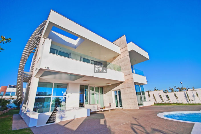 Image No.47-4 Bed House for sale