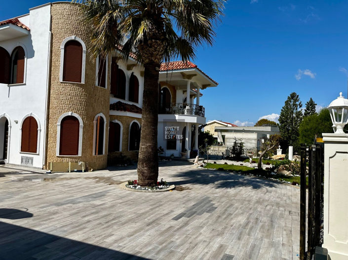 Image No.10-6 Bed House for sale